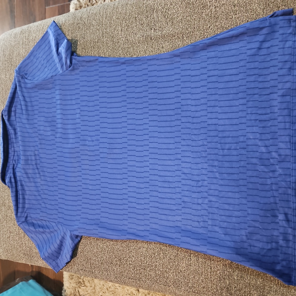 Nike Golf Shirt - Picture 7 of 7